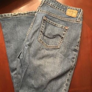 LEVI STRAUSS JEANS MID RISE BOOTCUT SIZE 12